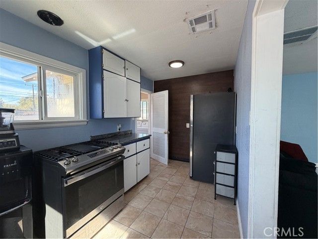 45015 11th, Lancaster, CA 93534