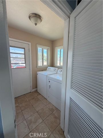 45015 11th, Lancaster, CA 93534