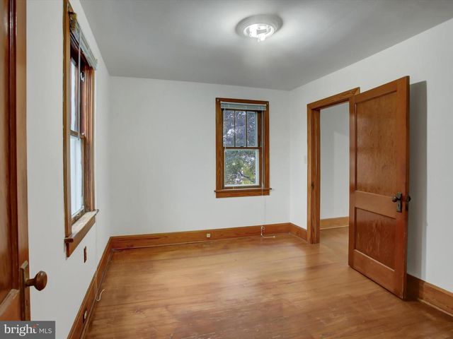 557 N FRANKLIN ST, Chambersburg, PA 17201