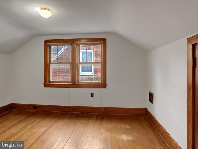 557 N FRANKLIN ST, Chambersburg, PA 17201