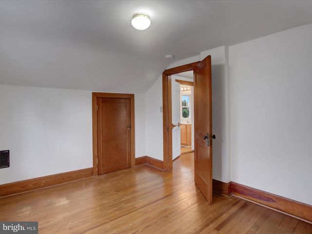 557 N FRANKLIN ST, Chambersburg, PA 17201