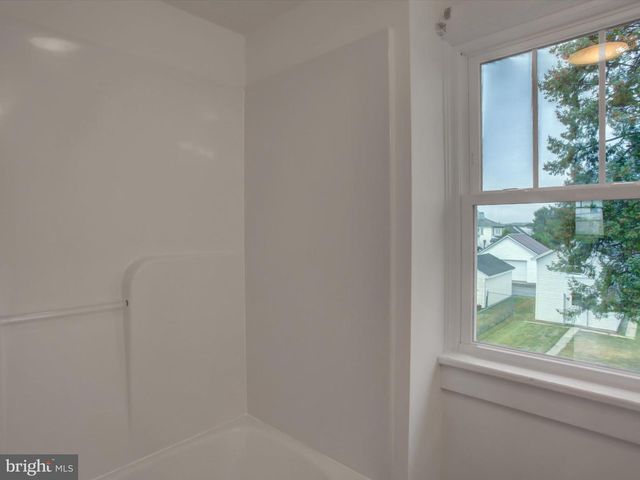 557 N FRANKLIN ST, Chambersburg, PA 17201