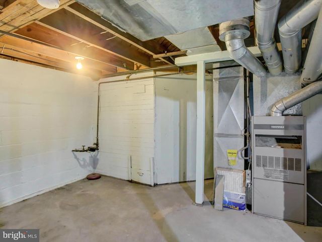 557 N FRANKLIN ST, Chambersburg, PA 17201