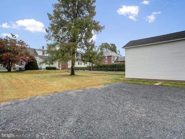 557 N FRANKLIN ST, Chambersburg, PA 17201