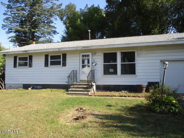 1 Thoroughbred Lane, Colonie, NY 12205