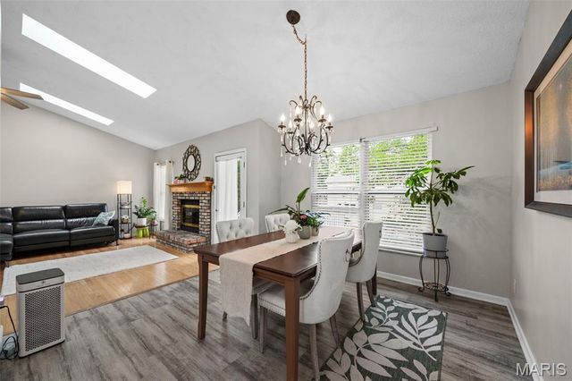 26 Docs Court, St Charles, MO 63303