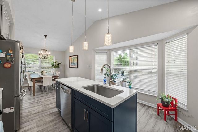 26 Docs Court, St Charles, MO 63303
