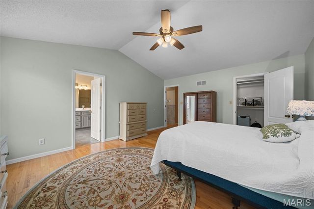 26 Docs Court, St Charles, MO 63303