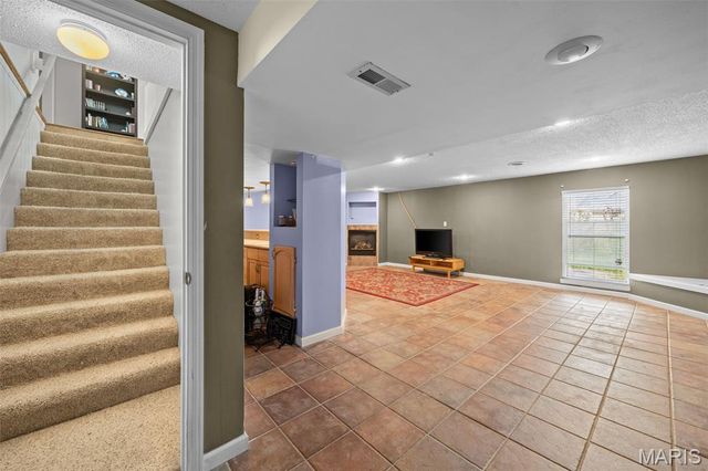 26 Docs Court, St Charles, MO 63303