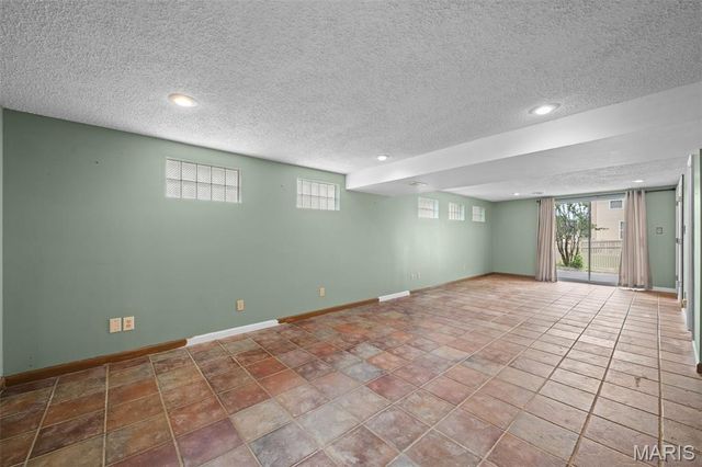 26 Docs Court, St Charles, MO 63303