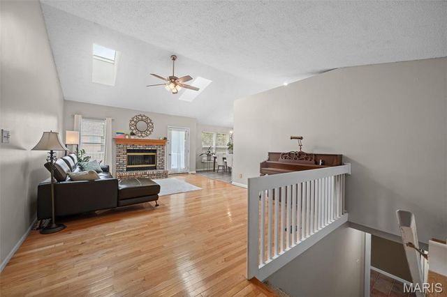 26 Docs Court, St Charles, MO 63303