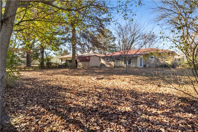 3354 N Martin Avenue, Fayetteville, AR 72703
