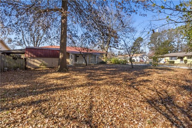 3354 N Martin Avenue, Fayetteville, AR 72703