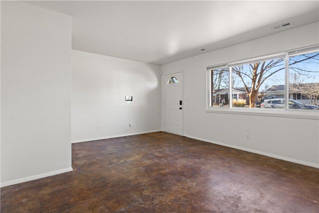 3354 N Martin Avenue, Fayetteville, AR 72703