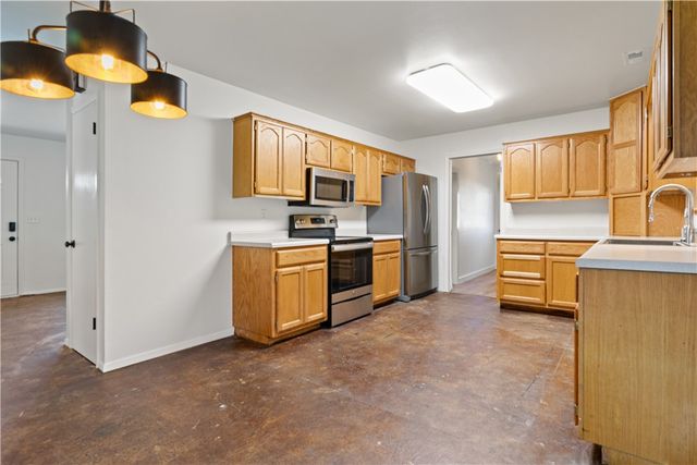 3354 N Martin Avenue, Fayetteville, AR 72703