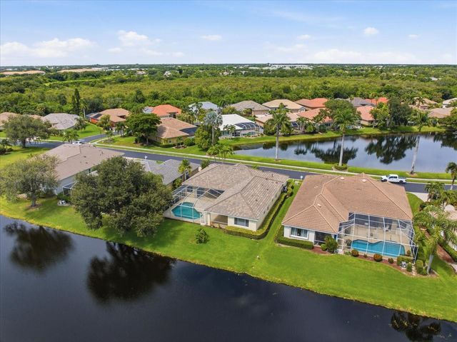 4956 BRIDGEHAMPTON BOULEVARD, Sarasota, FL 34238
