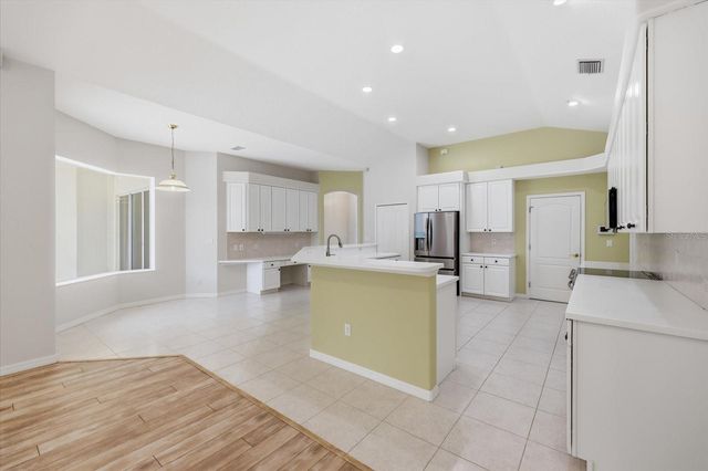 4956 BRIDGEHAMPTON BOULEVARD, Sarasota, FL 34238