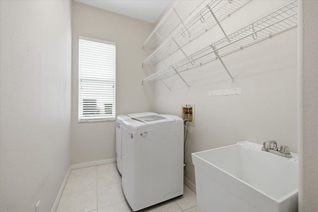 4956 BRIDGEHAMPTON BOULEVARD, Sarasota, FL 34238
