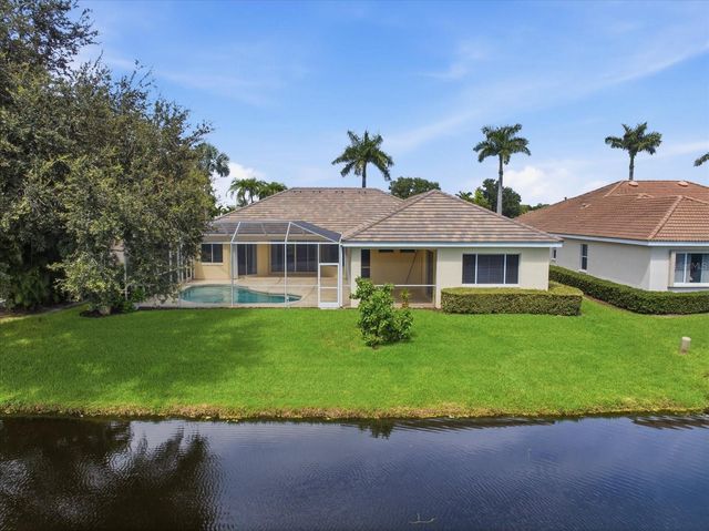 4956 BRIDGEHAMPTON BOULEVARD, Sarasota, FL 34238