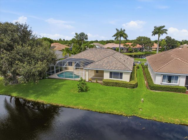 4956 BRIDGEHAMPTON BOULEVARD, Sarasota, FL 34238