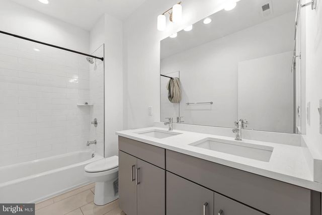 3118 PIERVIEW LN, Philadelphia, PA 19125