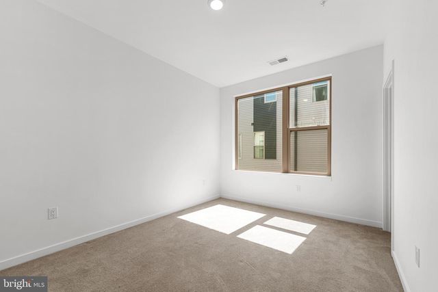 3118 PIERVIEW LN, Philadelphia, PA 19125