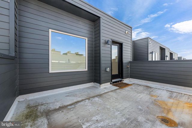 3118 PIERVIEW LN, Philadelphia, PA 19125
