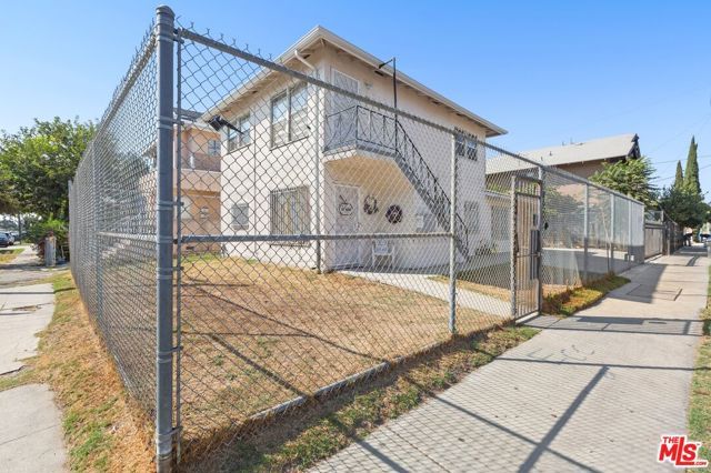 4421 Wall Street, Los Angeles, CA 90011