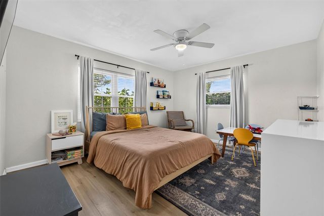 2101 37TH STREET N, St Petersburg, FL 33713