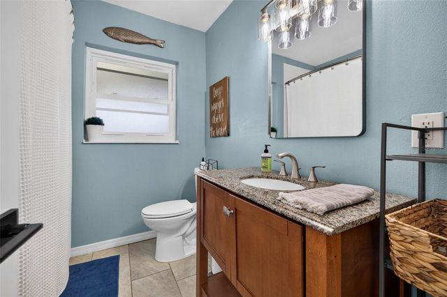 2101 37TH STREET N, St Petersburg, FL 33713
