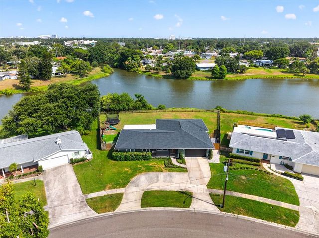 2101 37TH STREET N, St Petersburg, FL 33713