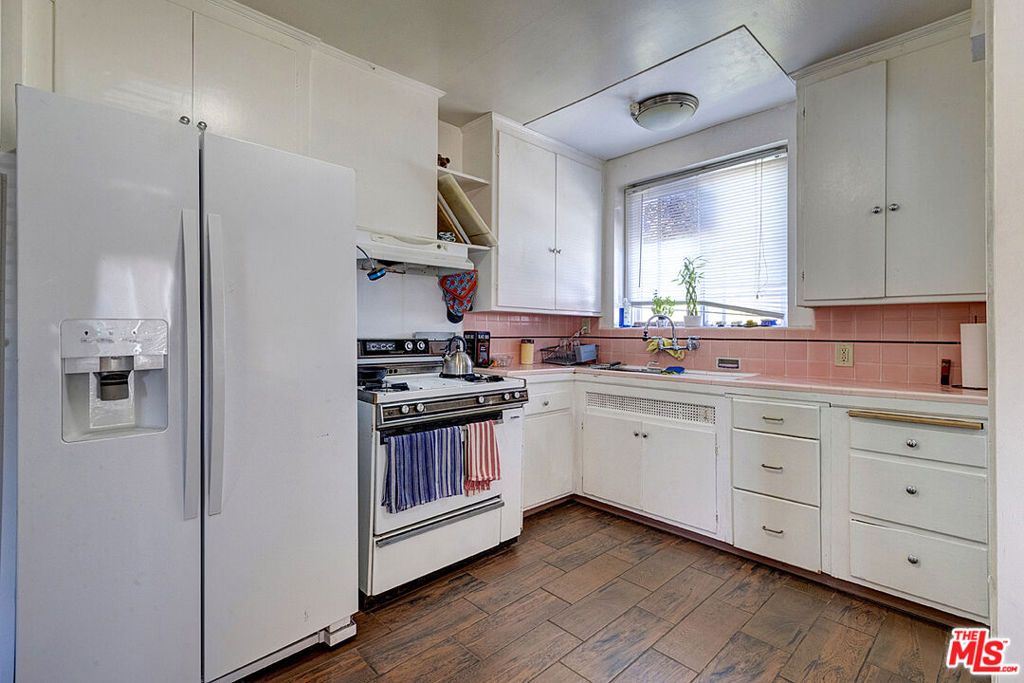 8046 Westlawn Avenue, Los Angeles, CA 90045 — photo 4