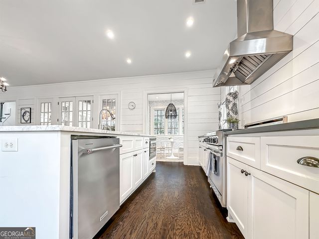 9139 Selborne Lane, Chattahoochee Hills, GA 30268