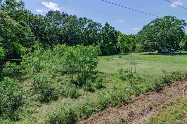 Woodward Dr, Baker, LA 70714