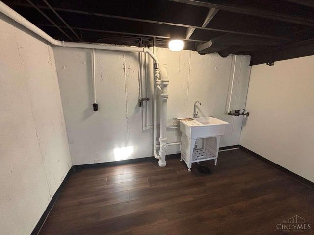 7909 Burgundy Lane, Cincinnati, OH 45224