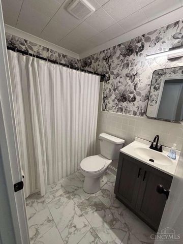 7909 Burgundy Lane, Cincinnati, OH 45224