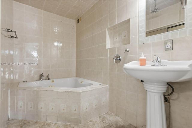6448 Funston Street, Hollywood, FL 33023