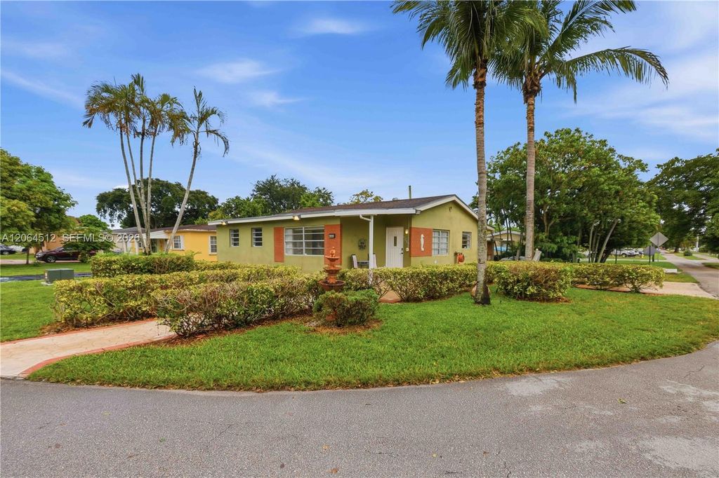 6448 Funston Street, Hollywood, FL 33023
