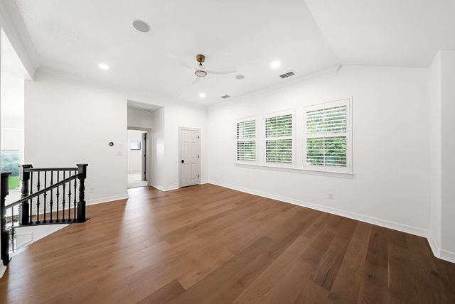 1801 Eagles Glen CV, Austin, TX 78732