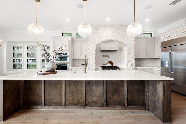 1801 Eagles Glen CV, Austin, TX 78732