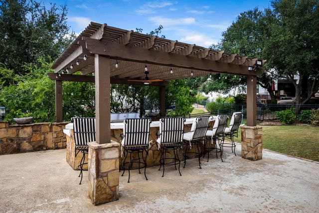 1801 Eagles Glen CV, Austin, TX 78732