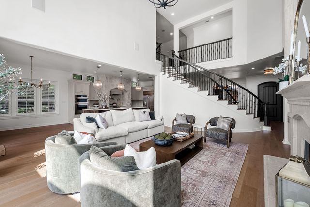 1801 Eagles Glen CV, Austin, TX 78732