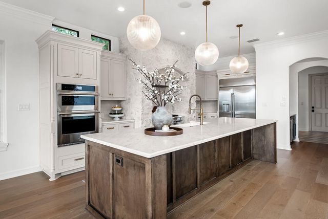 1801 Eagles Glen CV, Austin, TX 78732