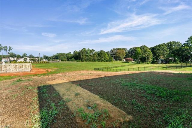 257 Sandpiper Drive, Lexington, NC 27295