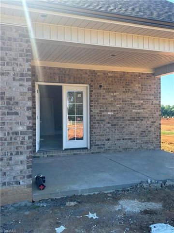 257 Sandpiper Drive, Lexington, NC 27295