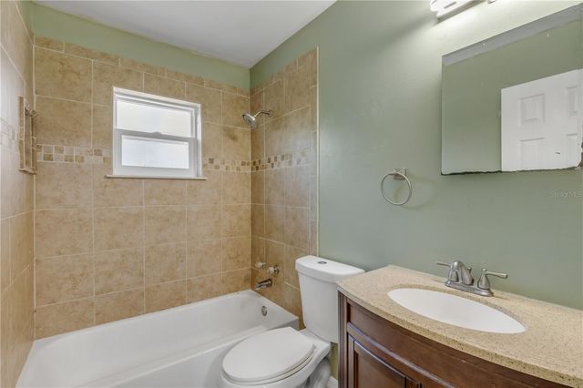 380 JULIA AVENUE, Orange City, FL 32763