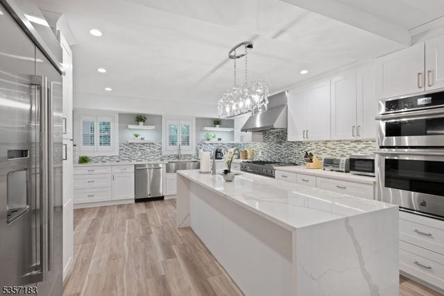 276 River Drive, River Vale Twp., NJ 07675