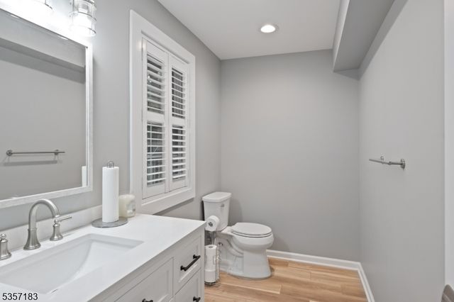 276 River Drive, River Vale Twp., NJ 07675