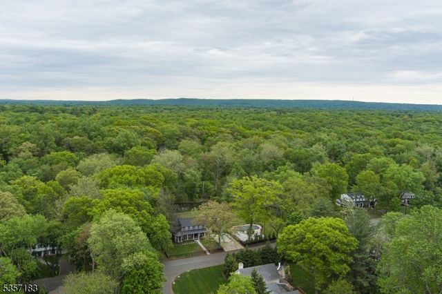 276 River Drive, River Vale Twp., NJ 07675