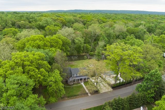 276 River Drive, River Vale Twp., NJ 07675